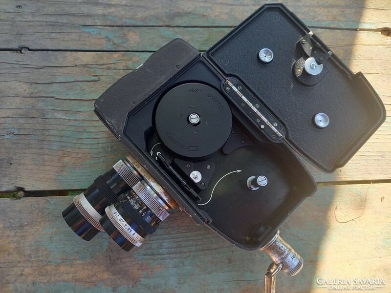 Canon Eight filmfelvevő kamera 2db objektívvel