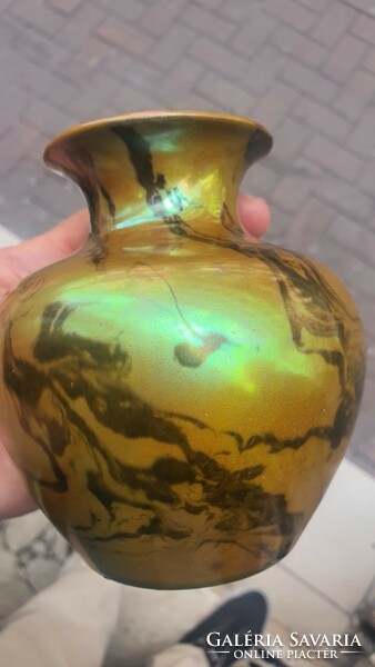 Zsolnay eozin mázas porcelán váza, ritkaság, 16 cm-es.