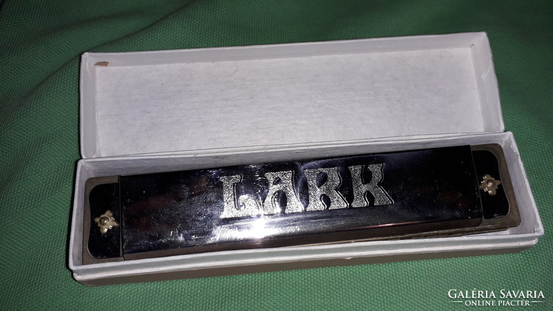 Beautiful lark m-1202 harmonica, approx.