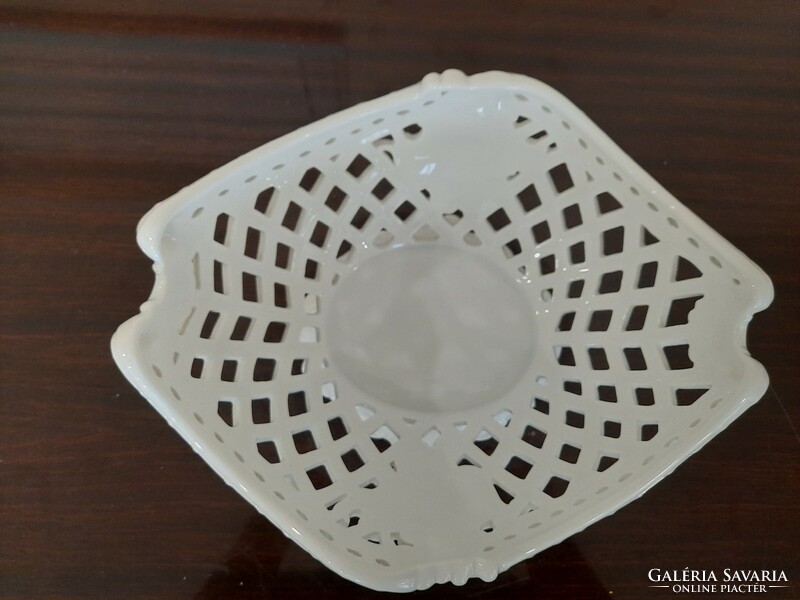 White Herend porcelain openwork serving bowl, fruit basket, centerpiece