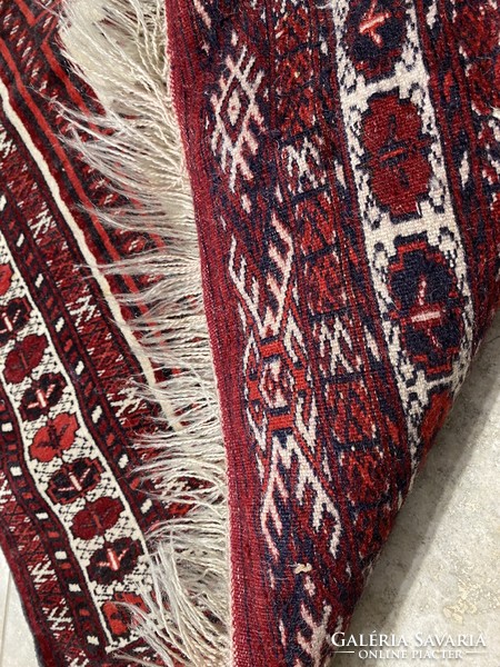 Turkmen tekke carpet hand knot. 105X80