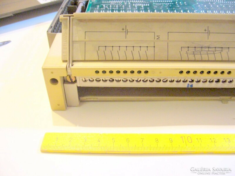 Antik darab SIEMENS SIMATIC ELEKTRONIKAI MODUL PANEL -2--MPL csomagautomatába is mehet