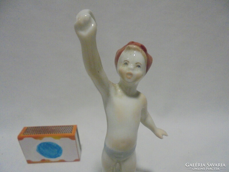 Bp. Aquincum porcelán integető, fürdőnadrágos fiú nipp, figura