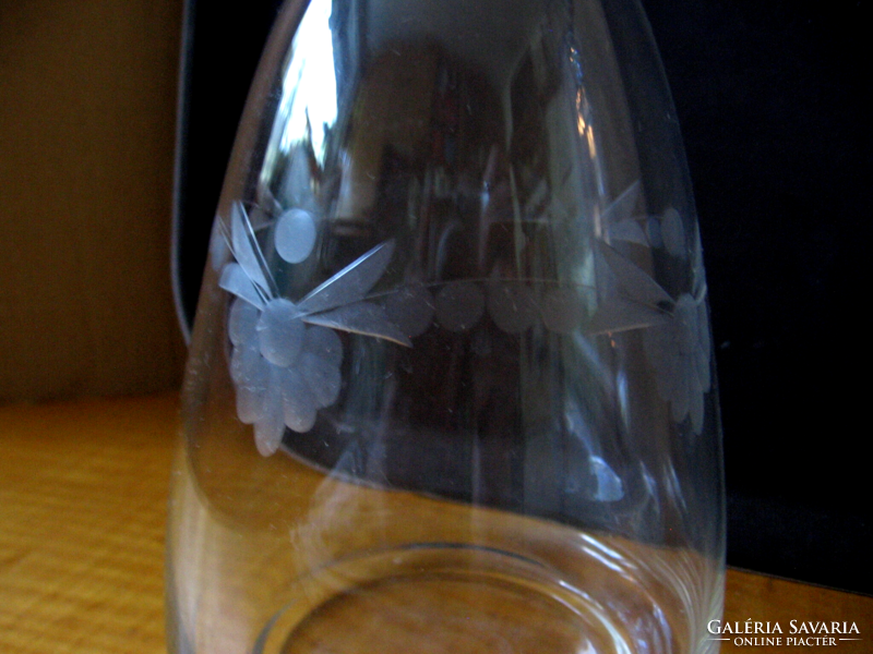 Szecessziós stilizált szőlőfürtös 1 literes palack , kínáló, dekantáló