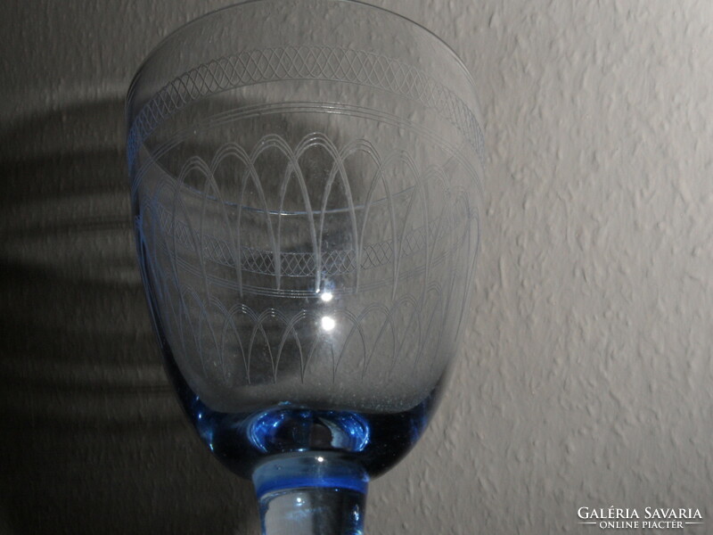 Kék üveg talpas boros pohár ( 2 db. )