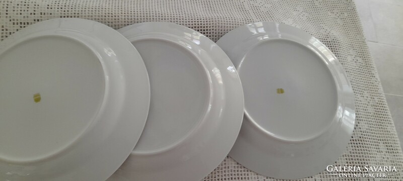 Zsolnay Madaras 3 flat plates
