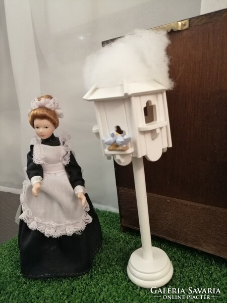 Dollhouse dovecote with pigeons