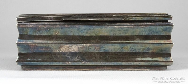 1N387 Antik fa betétes pénzverdei ezüstözött alpakka cigaretta kínáló doboz