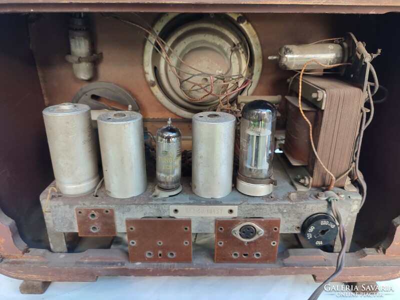 Vadásztölténygyár R 646 Velence régi rádió