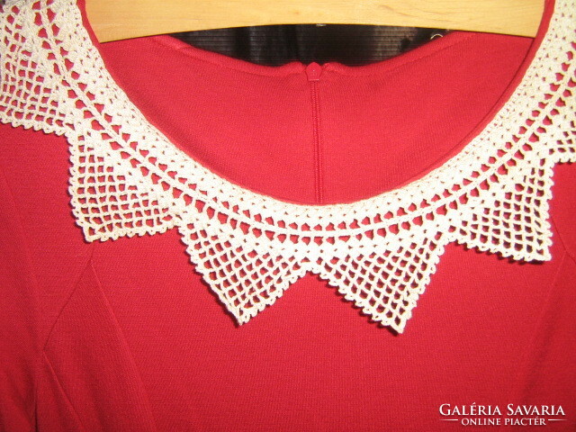 Beautiful antique crochet collar