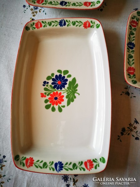 4 Alföldi Hungarian patterned porcelain bowls are rare