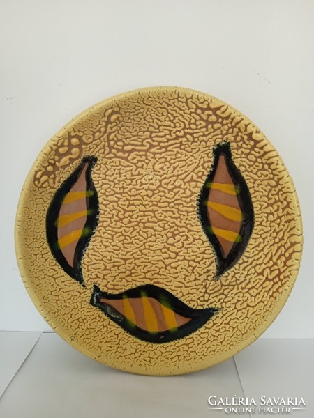 Retro, b. Várdeák ildíko, shrink-glazed ceramic centerpiece, offering