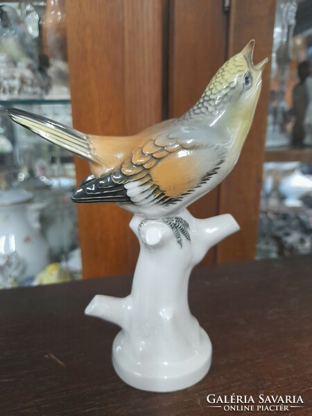 Alt German, Germany volkstedt 1900-1936 porcelain bird, figurative sculpture. 17 Cm.