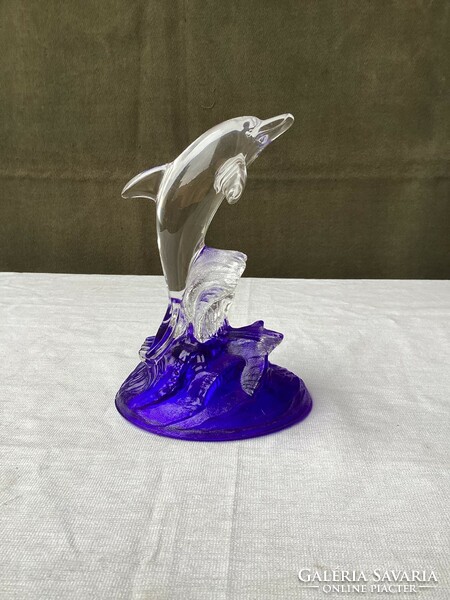 Dolphin glass sculpture.