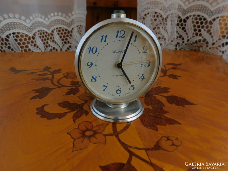 Slava 11-stone alarm clock, rattle clock, still works perfectly today.