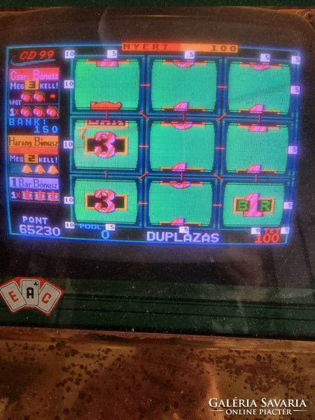 Fruity poker machine with two built-in games.