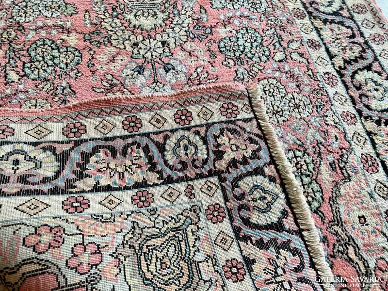 Vintage silk Persian rug 146x91cm