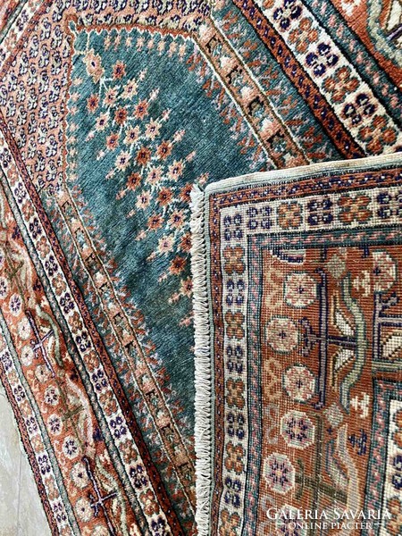 Kayseri 100% silk carpet 135x90cm