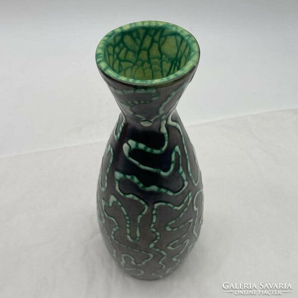 Pesthidegkúti "snake" váza - metál fekete, zöld