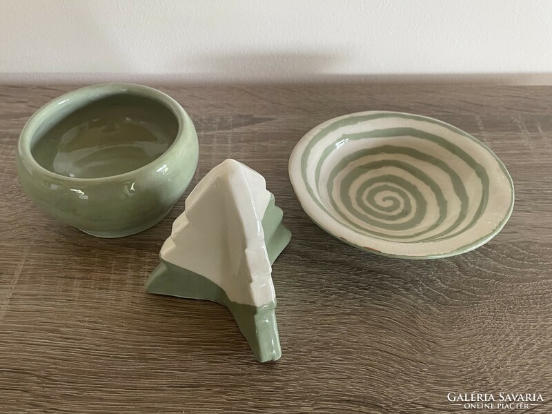Ceramic table decoration set