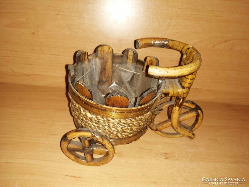 Nice rattan / bamboo tricycle-shaped ornament drink holder or caspo (26/d)