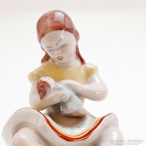 Drasche porcelán kislány babával