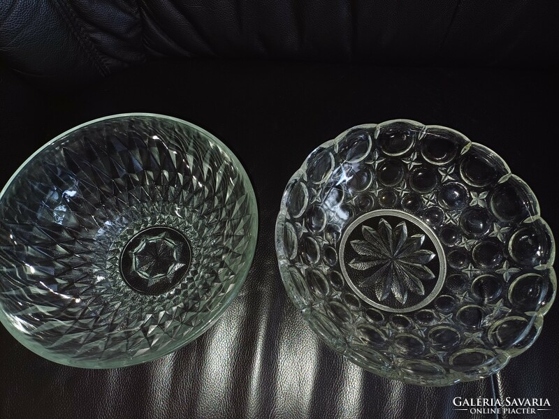 2 beautiful glass bowls from the 60s