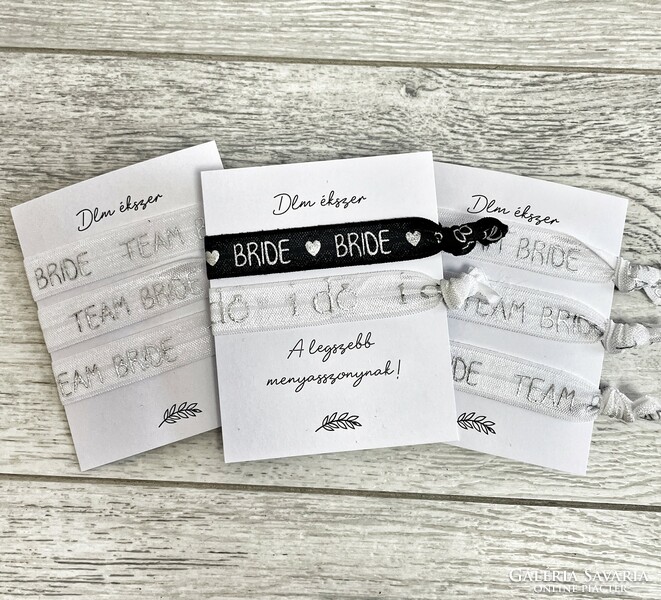 Bachelorette bracelet with set promise and summon