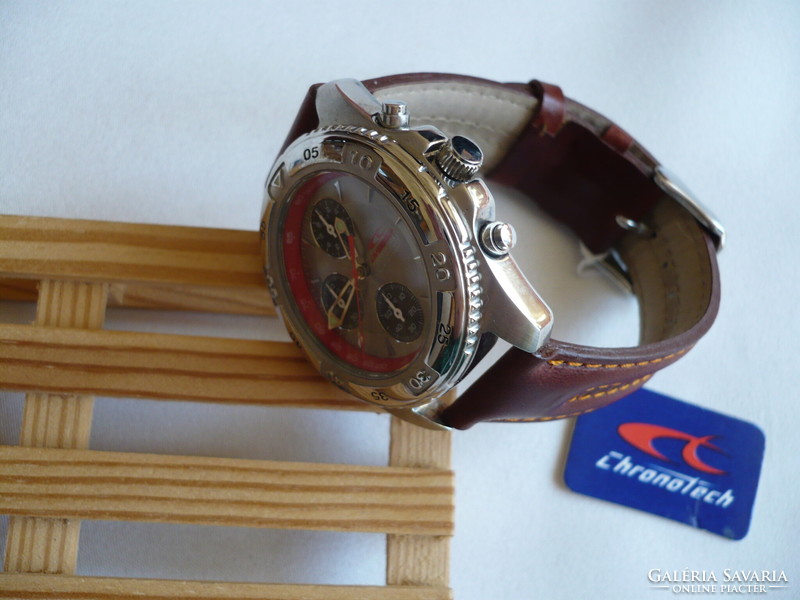 Chronotech with a never used beautiful and special chronograph gift box