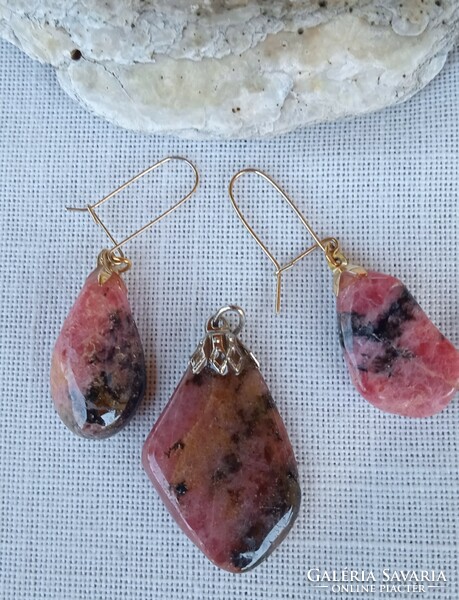 Mineral earrings and pendant