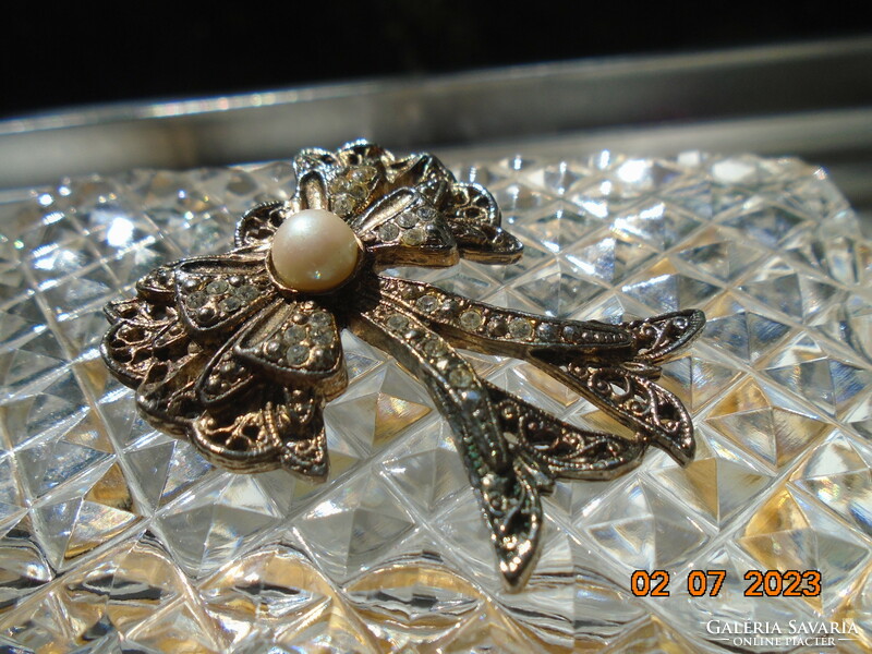 Antique art deco special design silver-plated openwork bow brooch with rhinestones and pearls