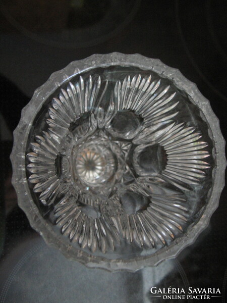 Metszett antik kristály talpas váza