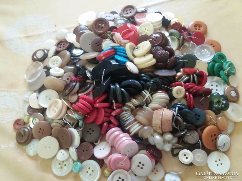 Old clothes buttons