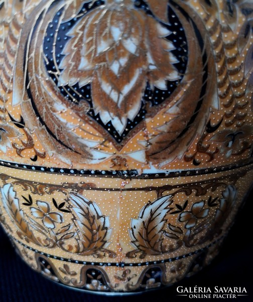 DT/296. – Hatalmas kínai porcelán váza / padlóváza darumadarakkal