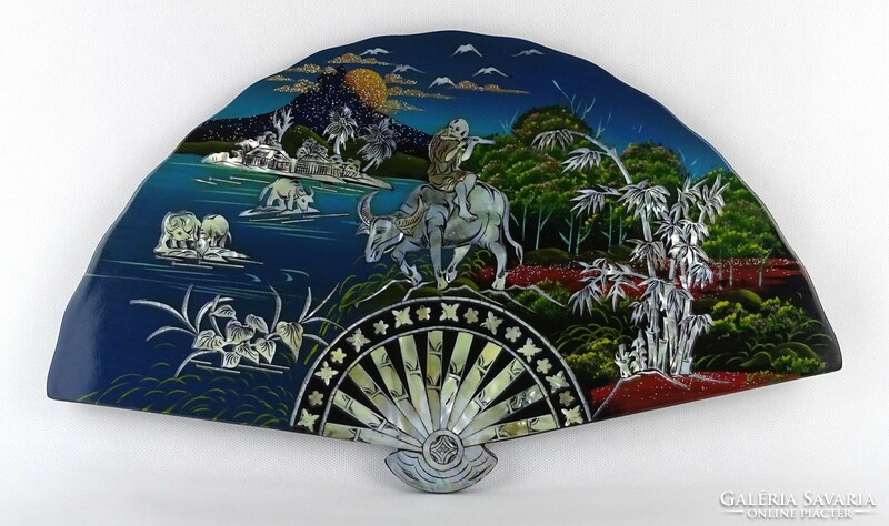 1N544 Chinese mother-of-pearl inlaid lacquered fan-shaped wall picture 25.5 X 43.5 Cm