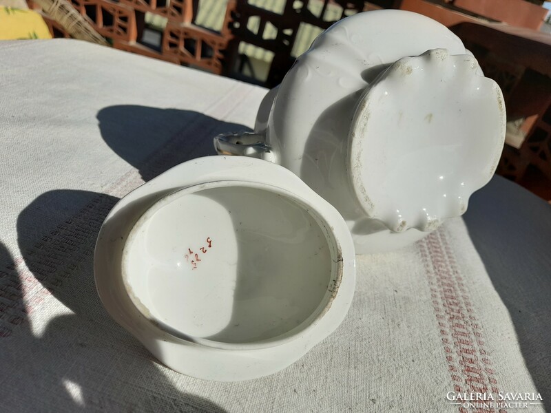 Neo Rococo historicizing porcelain sugar bowl