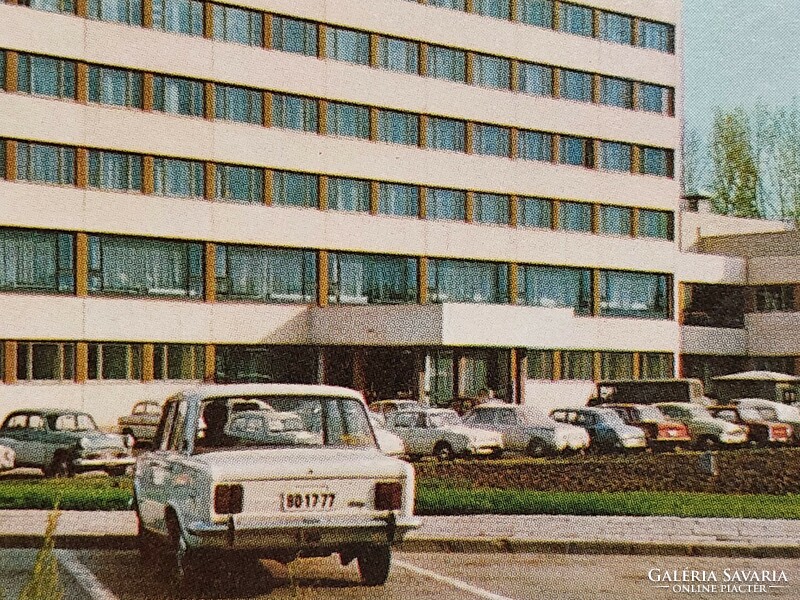 Régi képeslap 1972 Gyula SZOT Medosz gyógyüdülő fotó levelezőlap régi autók