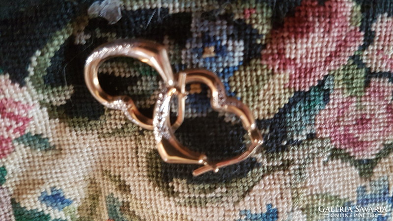 Sziv alaku ezüst füli (aranyozva ezüst dombormintával ) Jordán márkás ujszerü