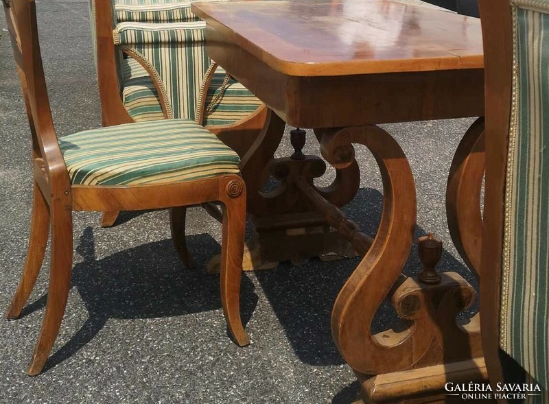 Antik Biedermeier fotel, asztal, szék.