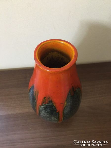 Painted-scrawled glazed ceramic vase.