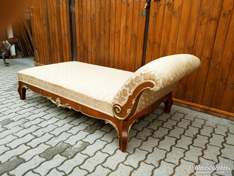 Contemporary baroque swan couch / sofa / bed / sofa, decorated with carvings, restored, 19th c.