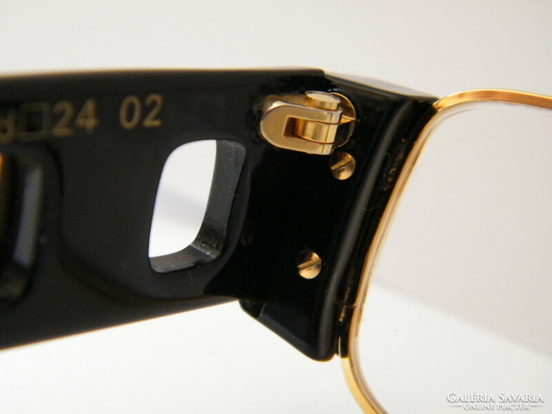 Vintage MCM München A4 szemüveg, extravagáns, HIP-HOP design