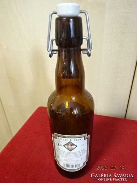 Barna sörös csatos üveg, 0,5 literes, Kelt felirattal. Jókai.