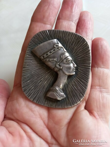 Vintage Egyptian regi kituzo brooch