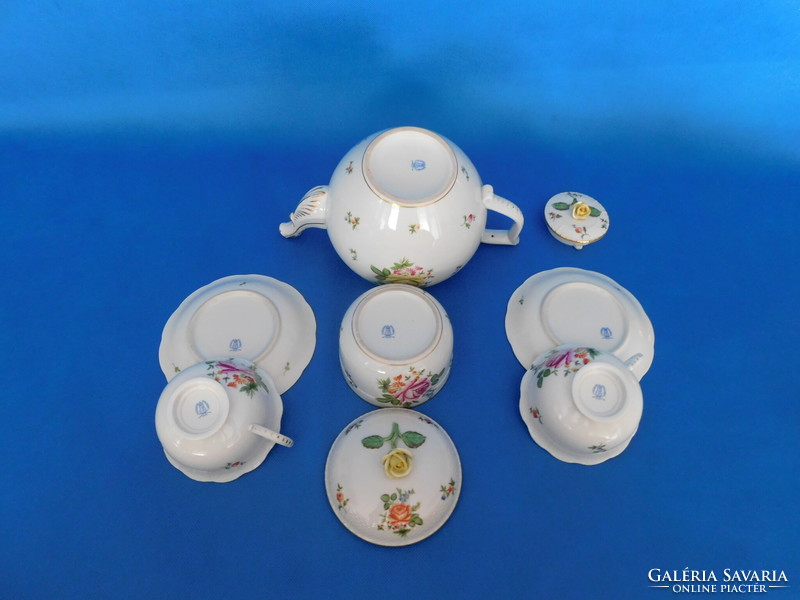 Herendi 1941 antique petit bouquet de rose! Patterned 2-piece giant tea set