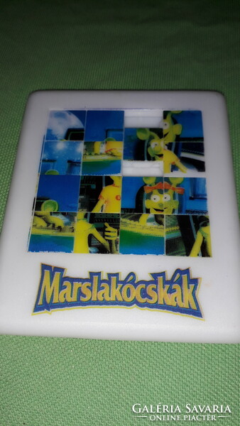 Retro Tili-toli hand-held picture puzzle Martians skill and logic game according to the pictures