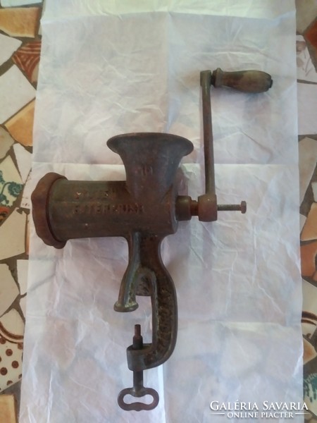 Antique system enterprise meat grinder 10 (late 19th century)