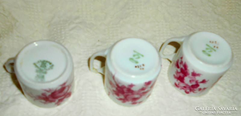 Hüttl 1 behozatali jelzés 3 db antik virág mintás porcelán  csésze-1600/ db
