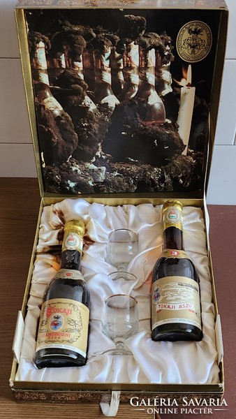 Tokaji aszú 1968, in gift box