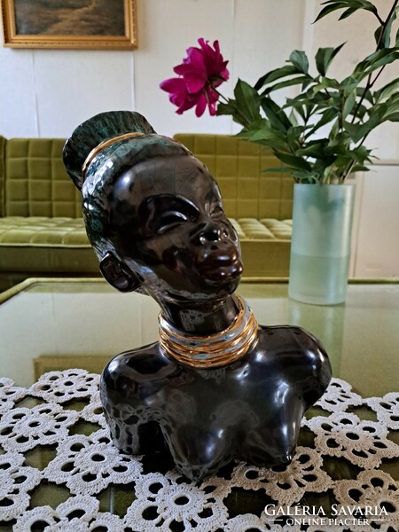 Izsépy margit ceramic bust. African American Female Bust